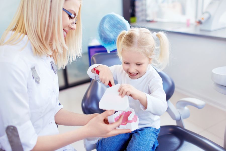 Próchnica zębów u dzieci - gabinet stomatologiczny przyjazny dzieciom
