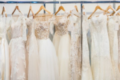 Czy warto kupić suknię ślubną przez internet?